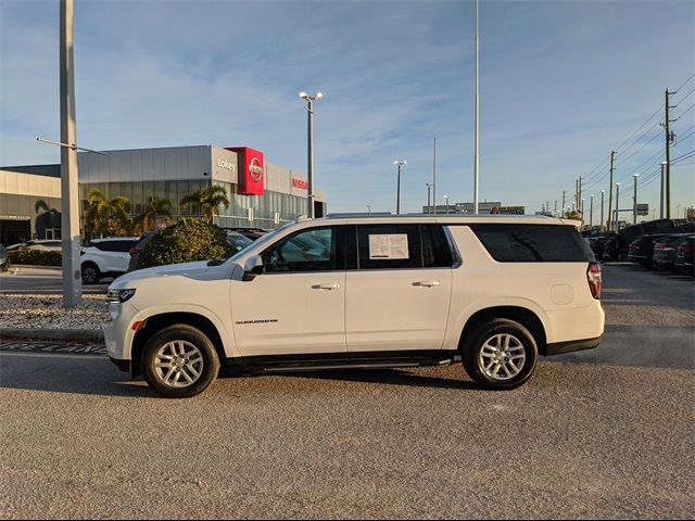 2023 Chevrolet Suburban LT