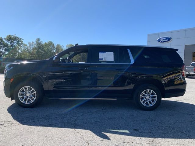 2023 Chevrolet Suburban LT