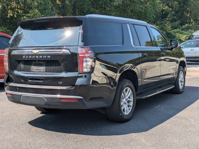 2023 Chevrolet Suburban LT