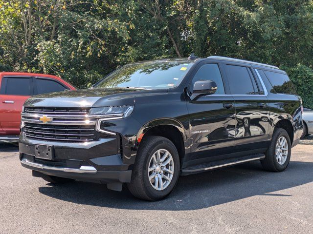 2023 Chevrolet Suburban LT