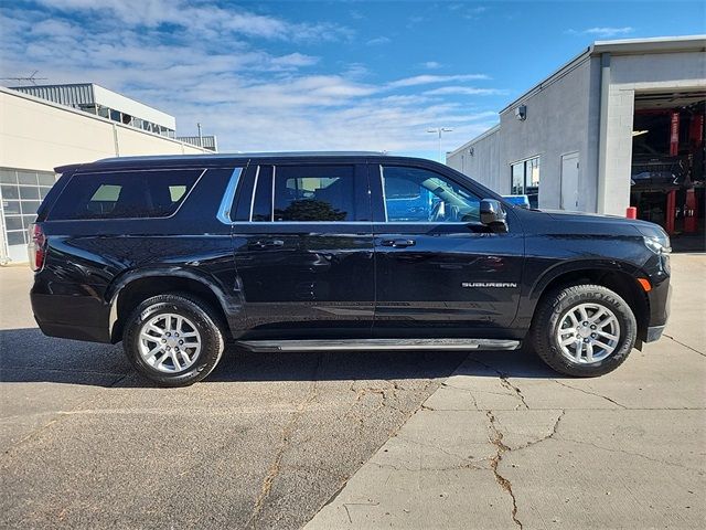 2023 Chevrolet Suburban LT