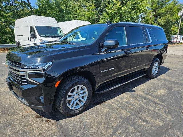 2023 Chevrolet Suburban LT