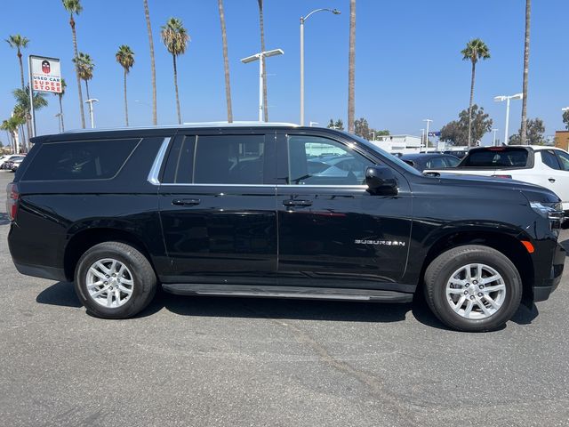 2023 Chevrolet Suburban LT