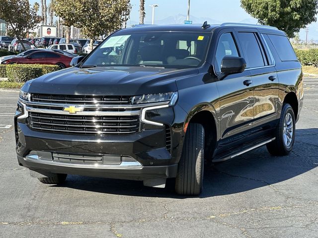 2023 Chevrolet Suburban LT