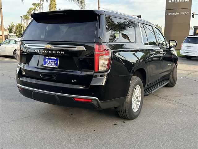 2023 Chevrolet Suburban LT