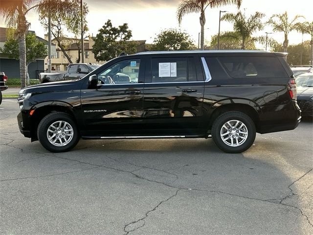 2023 Chevrolet Suburban LT