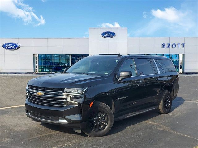 2023 Chevrolet Suburban LT