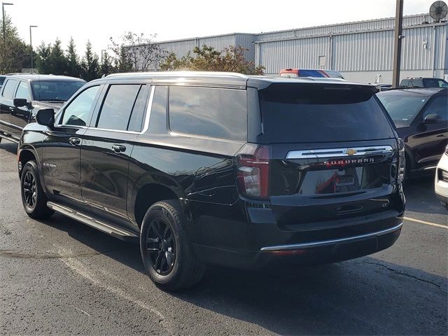 2023 Chevrolet Suburban LT