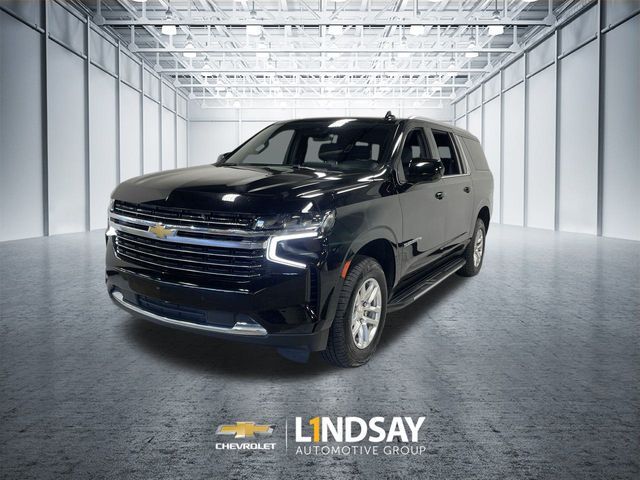 2023 Chevrolet Suburban LT