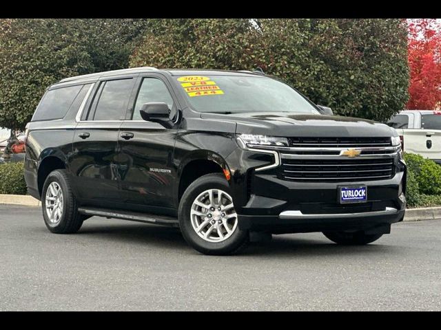 2023 Chevrolet Suburban LT