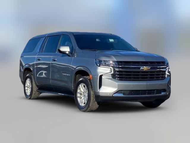 2023 Chevrolet Suburban LT