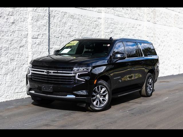 2023 Chevrolet Suburban LT