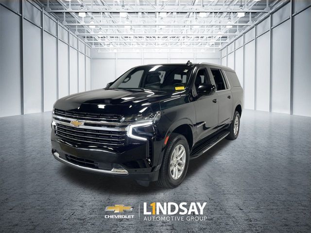 2023 Chevrolet Suburban LT