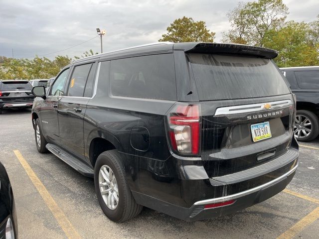 2023 Chevrolet Suburban LT