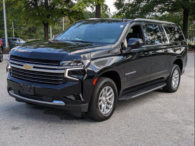 2023 Chevrolet Suburban LT