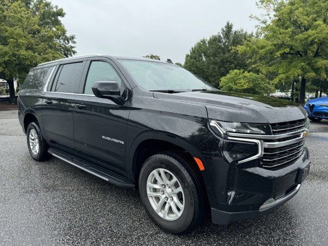 2023 Chevrolet Suburban LT