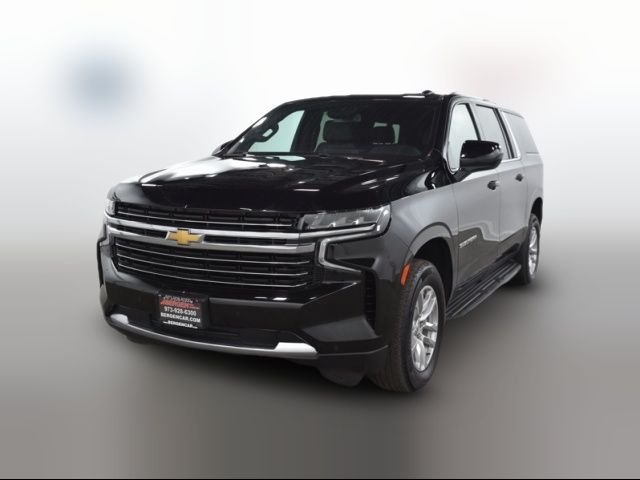 2023 Chevrolet Suburban LT