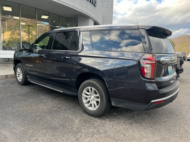 2023 Chevrolet Suburban LT