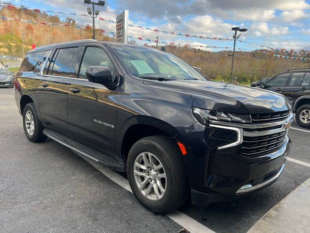 2023 Chevrolet Suburban LT