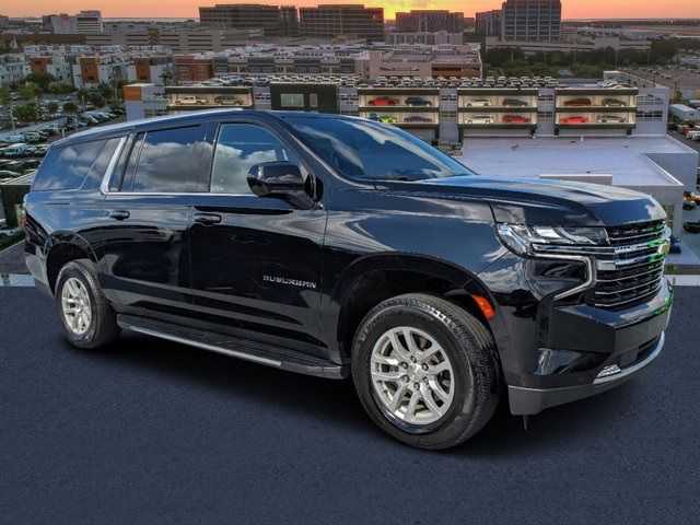 2023 Chevrolet Suburban LT