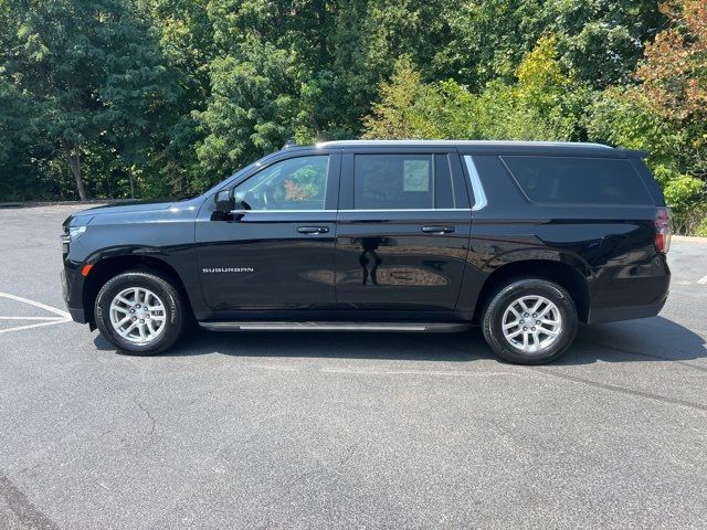 2023 Chevrolet Suburban LT