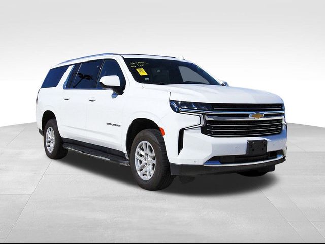 2023 Chevrolet Suburban LT