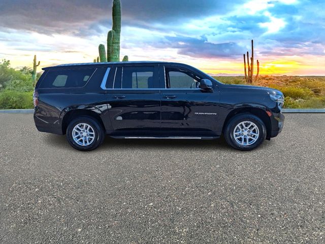 2023 Chevrolet Suburban LT