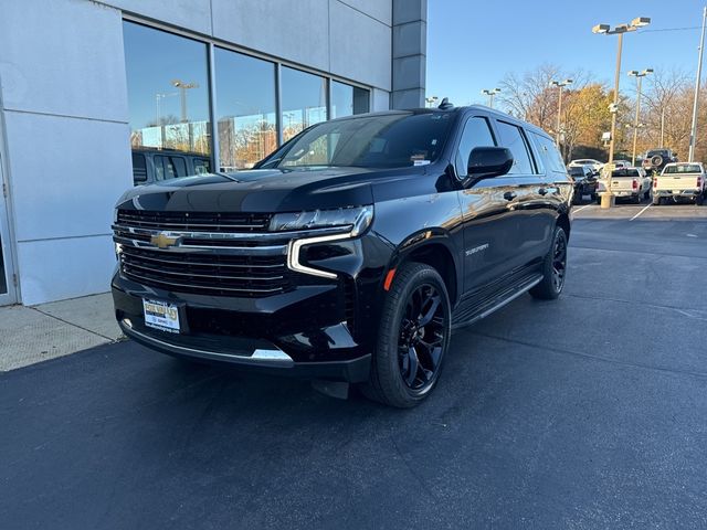 2023 Chevrolet Suburban LT