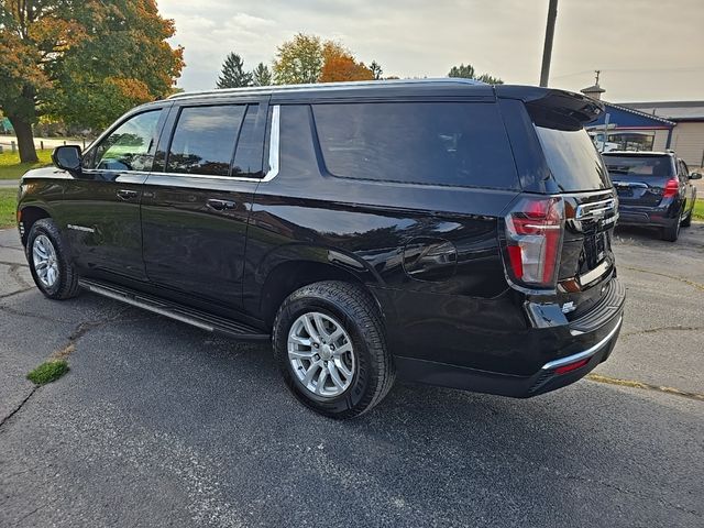 2023 Chevrolet Suburban LT