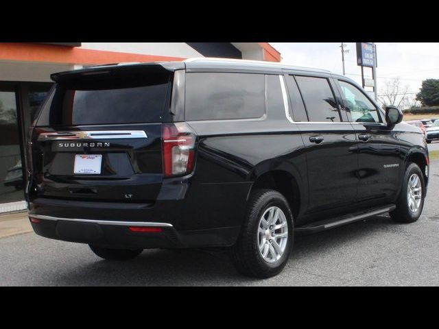 2023 Chevrolet Suburban LT