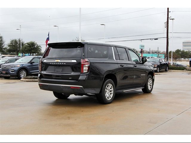 2023 Chevrolet Suburban LT