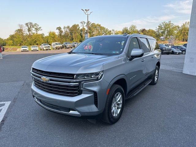 2023 Chevrolet Suburban LT