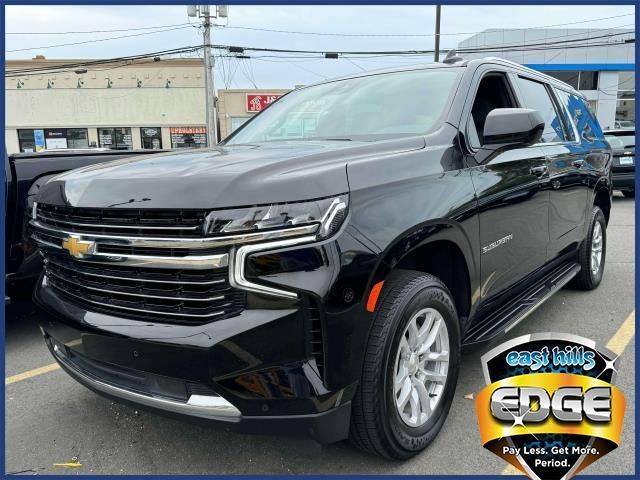 2023 Chevrolet Suburban LT