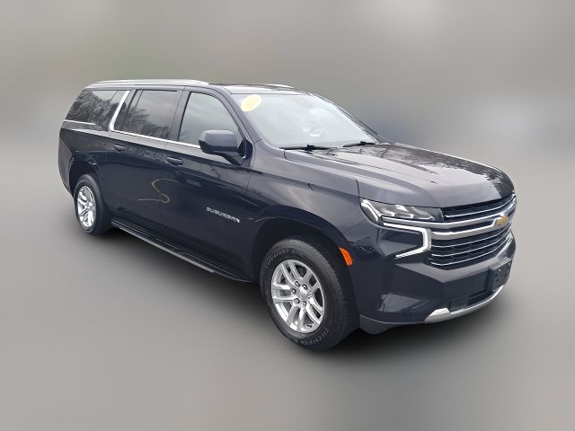 2023 Chevrolet Suburban LT