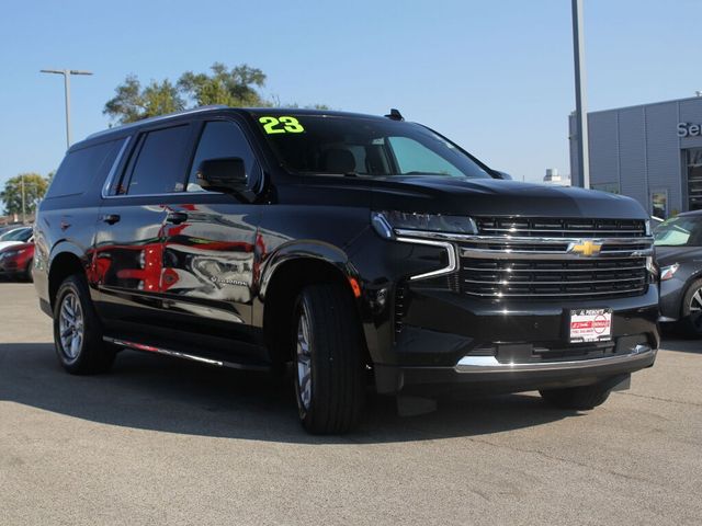 2023 Chevrolet Suburban LT