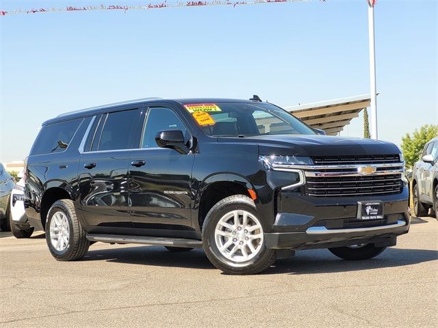 2023 Chevrolet Suburban LT