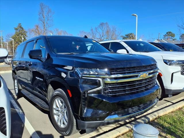 2023 Chevrolet Suburban LT