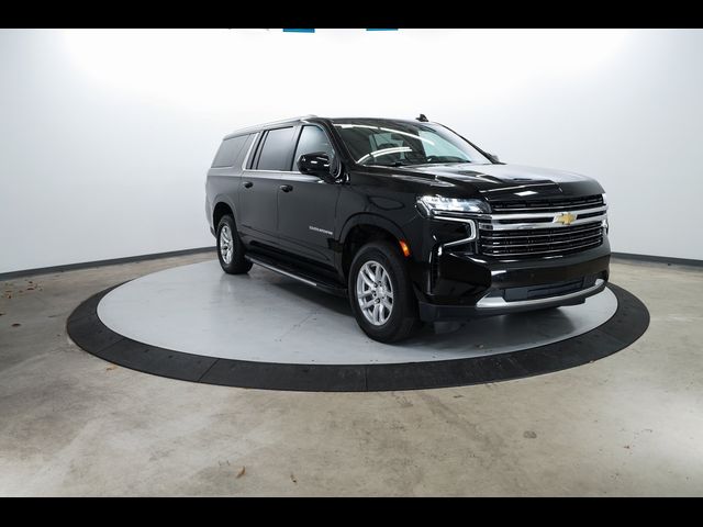 2023 Chevrolet Suburban LT