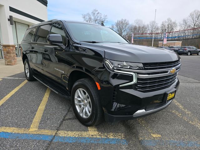 2023 Chevrolet Suburban LT