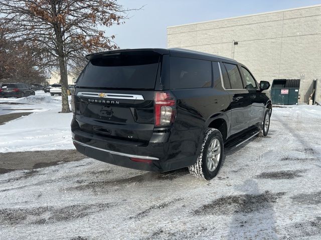 2023 Chevrolet Suburban LT