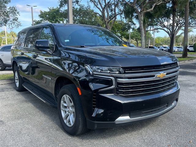 2023 Chevrolet Suburban LT