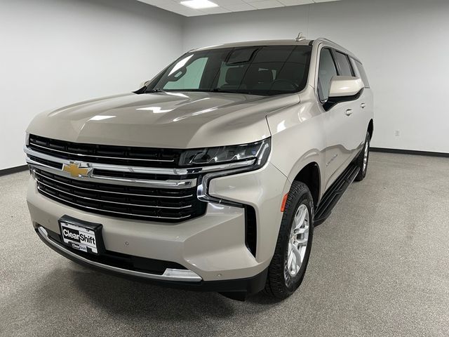 2023 Chevrolet Suburban LT