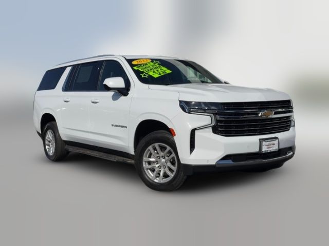 2023 Chevrolet Suburban LT