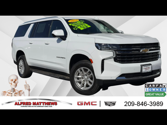2023 Chevrolet Suburban LT