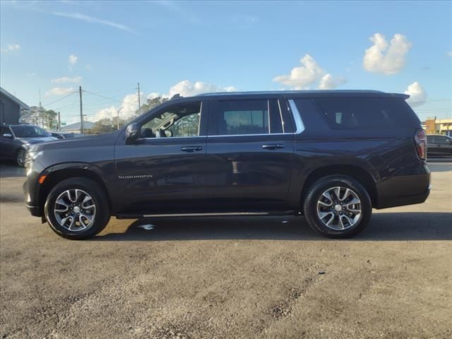 2023 Chevrolet Suburban LT