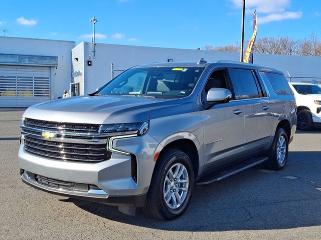 2023 Chevrolet Suburban LT