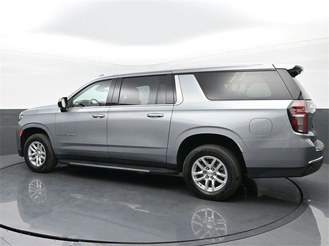 2023 Chevrolet Suburban LT