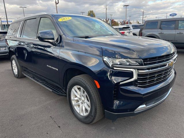 2023 Chevrolet Suburban LT