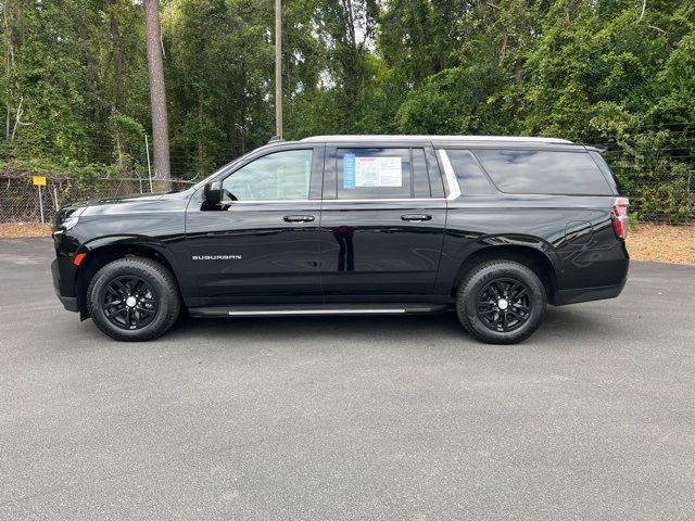 2023 Chevrolet Suburban LT