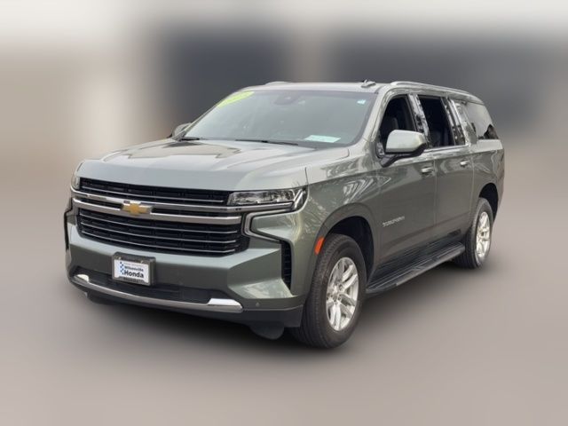 2023 Chevrolet Suburban LT